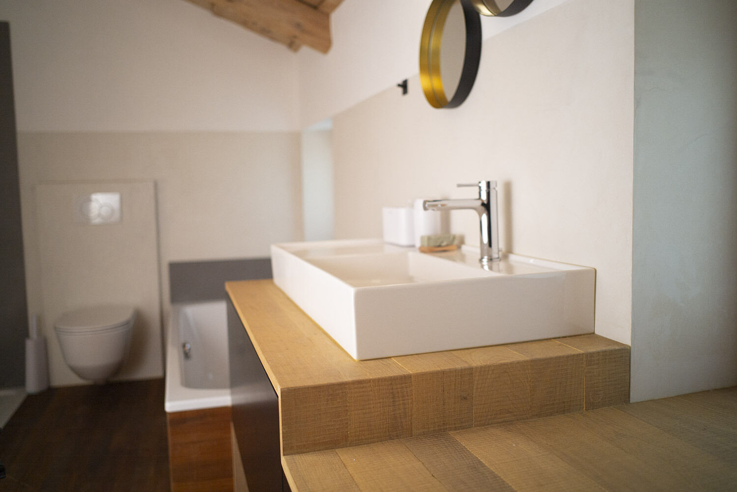 no5-chambre.hote-jura-franches-montagnes-salle-de-bain-02.jpg